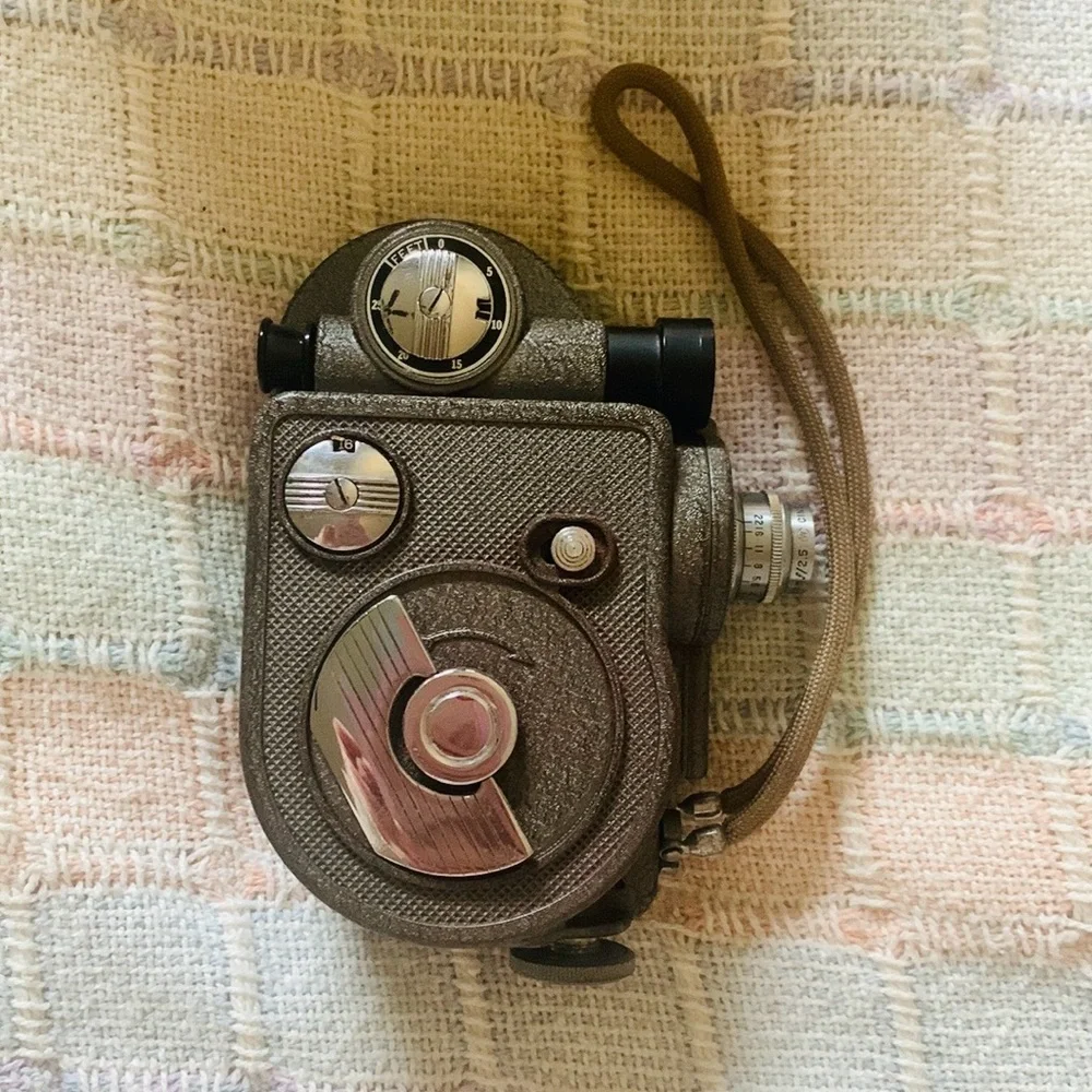 Vintage Revere Magazine Loading 16mm Cine Camera Single Lens Model